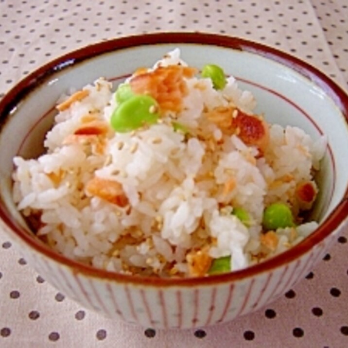 鮭と枝豆の混ぜご飯 レシピ 作り方 By ラズベリっち 楽天レシピ